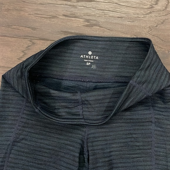 Athleta Women’s Leggings/Yoga Pants Size Small Navy Blue - Picture 4 of 5